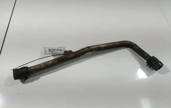 Volkswagen Touareg I Engine coolant pipe/hose