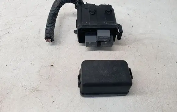 Toyota Prius (XW20) Fuse box set 3735