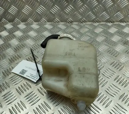 Mitsubishi L200 Coolant expansion tank/reservoir MR127441
