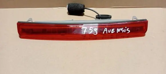 Toyota Avensis T250 Headlights/headlamps set 