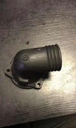 BMW 7 E38 Engine coolant pipe/hose 2243133