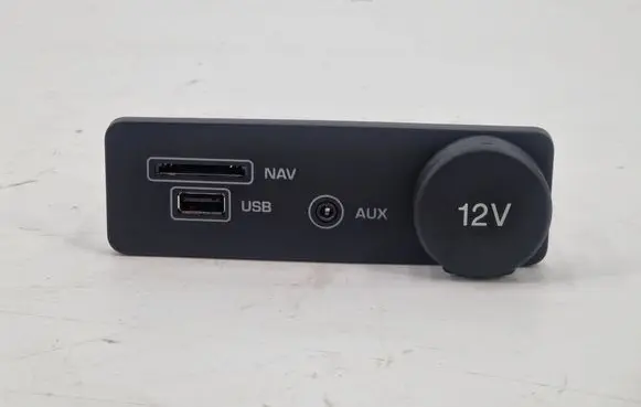 Jaguar XE USB socket connector FK7219C166BC