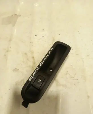 Renault Megane II Electric window control switch 156013870