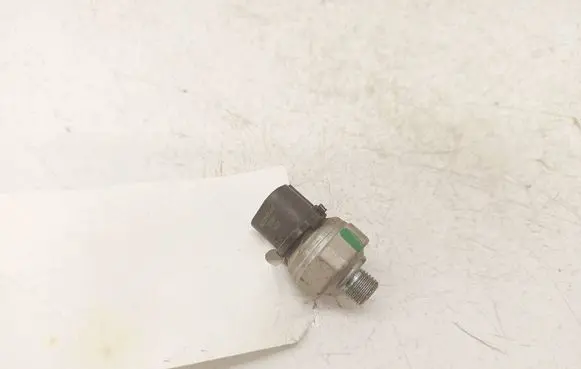 BMW 3 F30 F35 F31 Air conditioning (A/C) pressure sensor 9323658 932365801