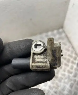 Peugeot 406 Camshaft position sensor 9628559980