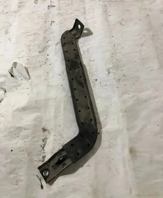 BMW 3 E90 E91 Battery bracket 7549425