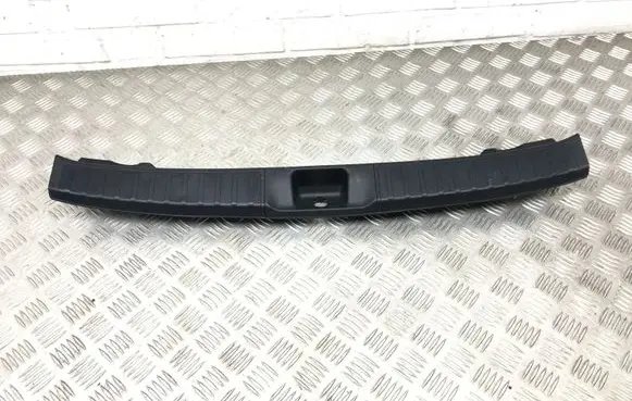 Toyota Prius (XW50) Trunk/boot sill cover protection 6471647120