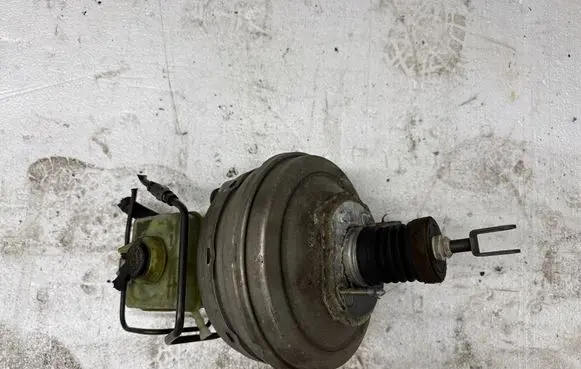 BMW 5 E60 E61 Brake fluid reservoir 2923