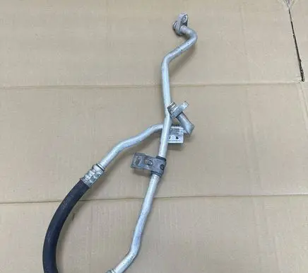 Peugeot Partner Air conditioning (A/C) pipe/hose 9822433480