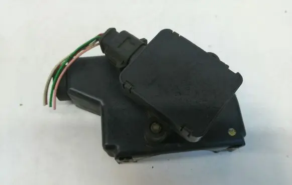 Peugeot 607 Throttle position sensor 9639779180 J1004984