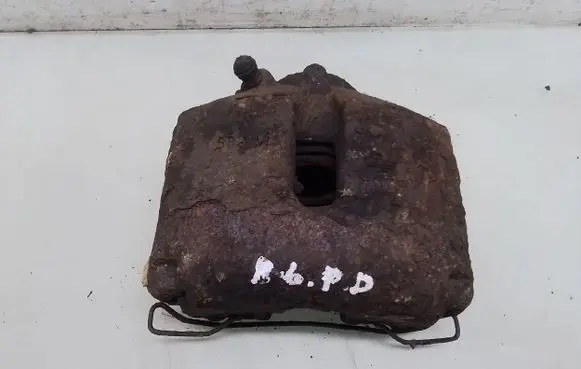 Volkswagen PASSAT B6 Front brake caliper