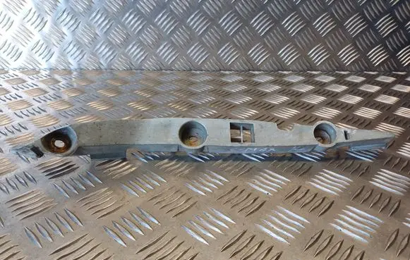 Ford Focus C-MAX Front bumper mounting bracket 3M51R17D959A