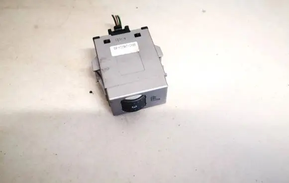 Ford Focus Seat heating switch 8v4t19k314ab 8v4t-19k314-ab