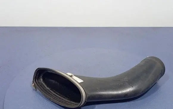 Intake resonator