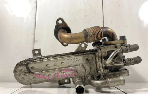 Skoda Octavia Mk2 (1Z) EGR valve cooler 038131513AD 3210275