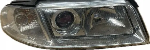 Audi A4 S4 B5 8D Headlight/headlamp 8D0941004AK