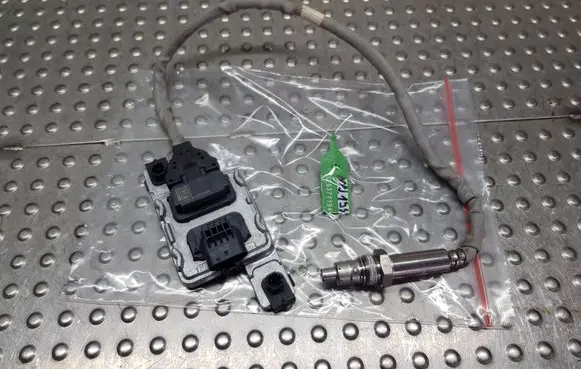 Audi A3 S3 8V Lambda probe sensor 04L907805BE S26371194