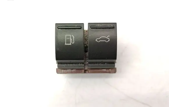 Volkswagen PASSAT CC Fuel tank opening switch 