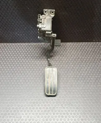 Volkswagen Sharan Accelerator throttle pedal 7M3721603D YM219F836AB 6PV00777003