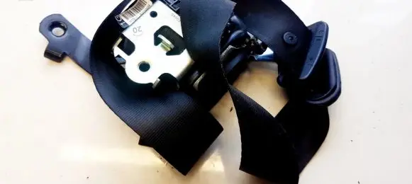 Nissan Qashqai+2 Front seatbelt 86885JD00A E9047136