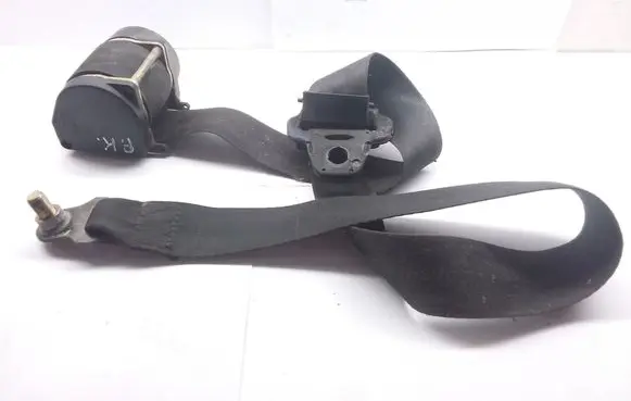 Audi 100 200 5000 C3 Front seatbelt 443857705A 191857737