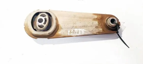 Engine mount bracket