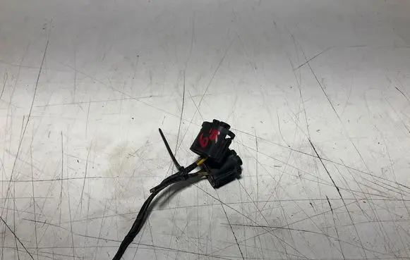 BMW 3 E90 E91 Headlight/headlamp wiring loom/harness 6907388