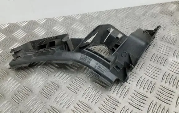 Volkswagen Golf Plus Rear bumper mounting bracket 5M0807394A