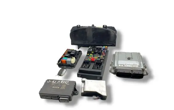 Jaguar XJ X351 Engine ECU kit and lock set 9X2Q12A650PAE 1039S36681 0281014671