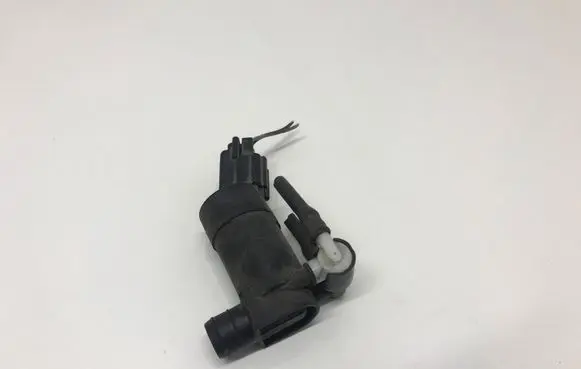 Ford Mondeo MK IV Windscreen/windshield washer pump 1S7117K624FE