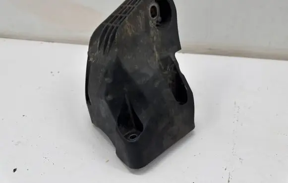 Mercedes-Benz C W206 Engine mounting bracket A6542236400