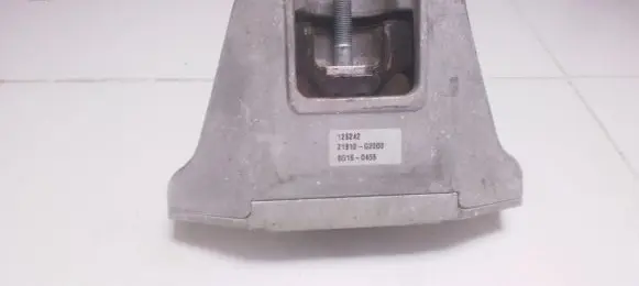 KIA Niro Engine mount bracket 21812G2000 21810G2000 126242