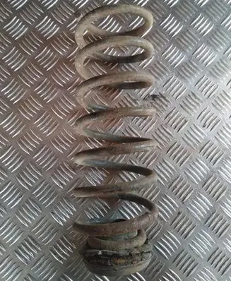 Jeep Grand Cherokee Rear coil spring