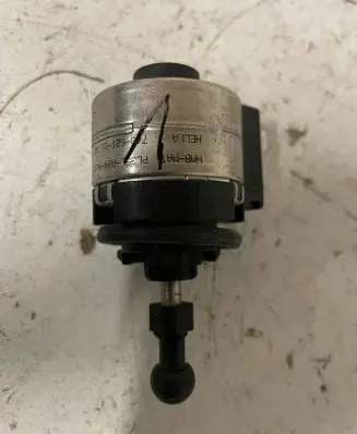 Audi A4 S4 B8 8K Headlight level adjustment motor 