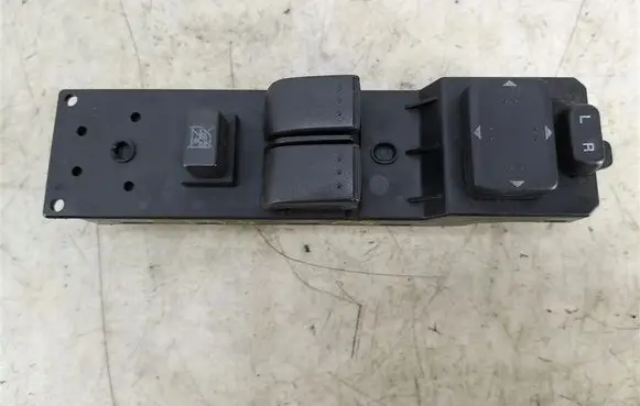 Mazda 5 Quarter vent window switch