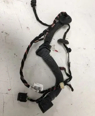 Mercedes-Benz C AMG W204 Rear door wiring loom A2045406509