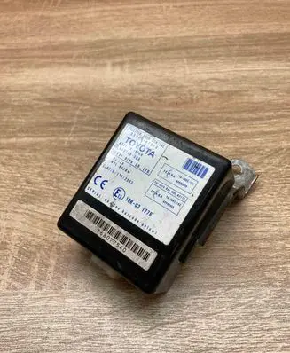 Toyota Corolla Verso AR10 Door control unit/module 897410F010 61B168000