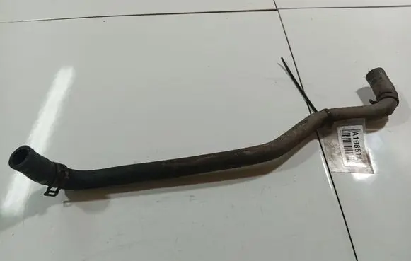 Volkswagen Polo IV 9N3 Engine coolant pipe/hose