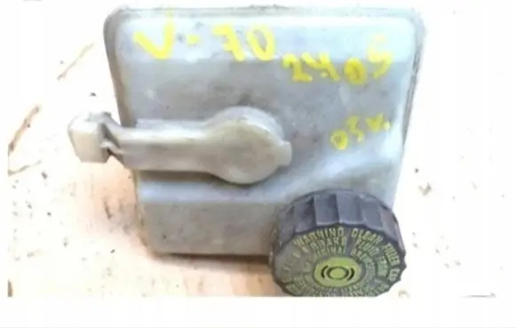 Volvo V70 Brake fluid reservoir 