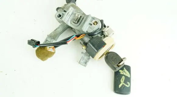 Mitsubishi Pajero Ignition lock 337860