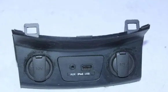 Hyundai i30 AUX in-socket connector 96120A5000 A5000 GDAWA1305280625