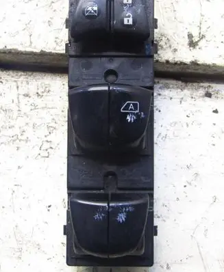 Mazda CX-5 Quarter vent window switch 1111