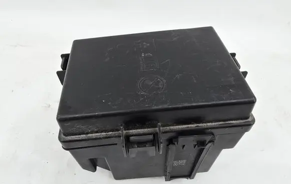 Polestar 4 Fuse box set 80009333