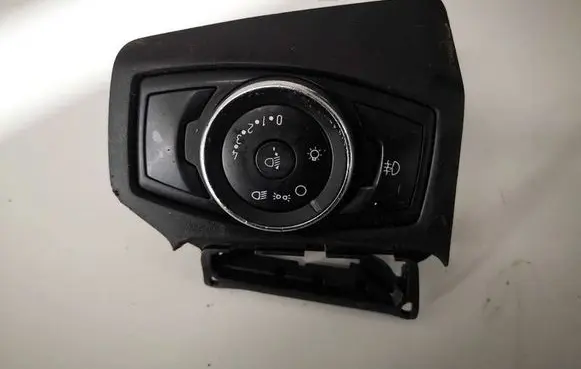 Ford Focus Light switch am5t13a024gd