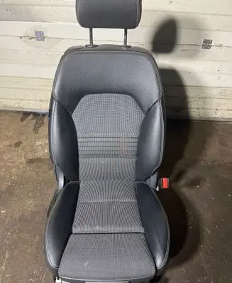 Mercedes-Benz B W246 W242 Front passenger seat 