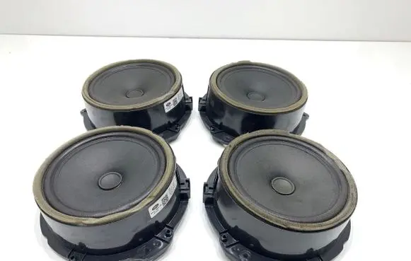 Jaguar F-Pace Audio system kit GX7318808DB