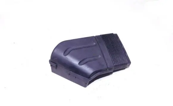 Audi A4 S4 B7 8E 8H Air intake duct part 8E0129617D