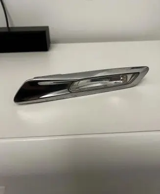 BMW 5 F10 F11 Front fender indicator light 7154168 7154170 715416805
