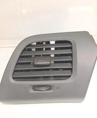 Nissan Leaf I (ZE0) Dashboard side air vent grill/cover trim 687603NLOB 40020045