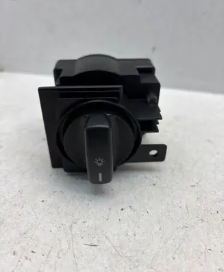 Mercedes-Benz A W169 Light switch 1695452804 0668185
